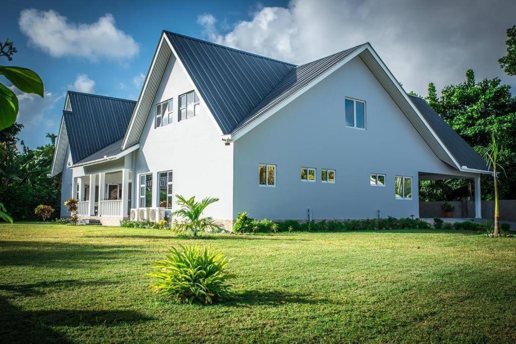 Island Charm Of Praslin Villa วิกตอเรีย ภายนอก รูปภาพ