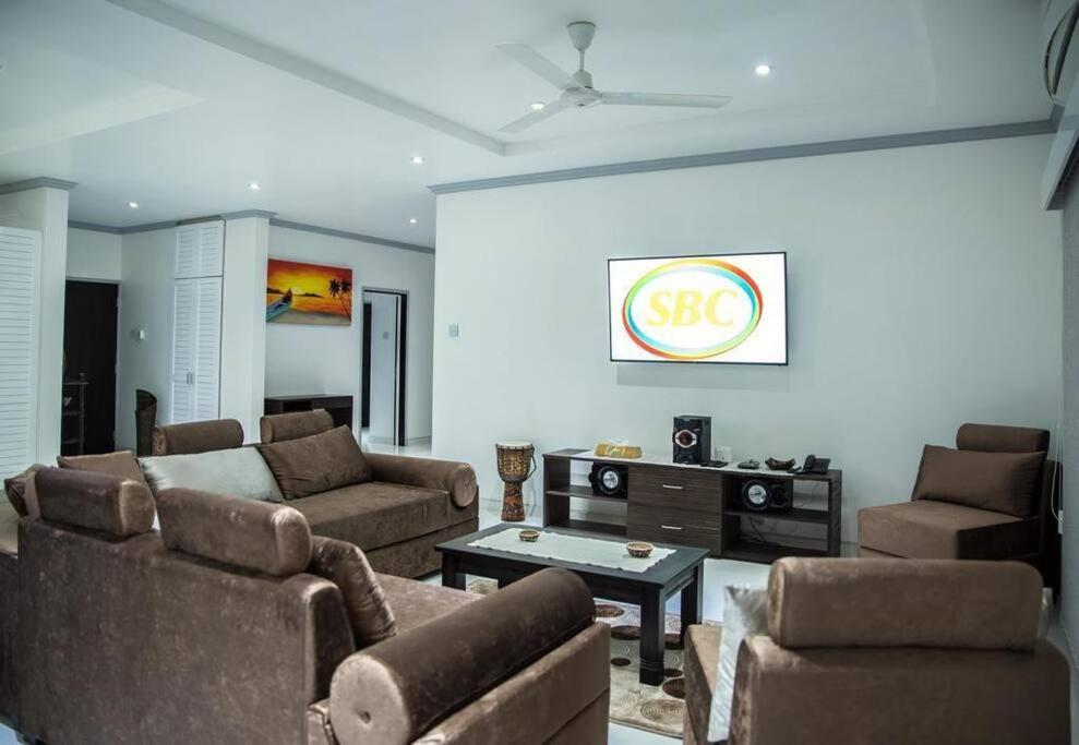 Island Charm Of Praslin Villa วิกตอเรีย ภายนอก รูปภาพ
