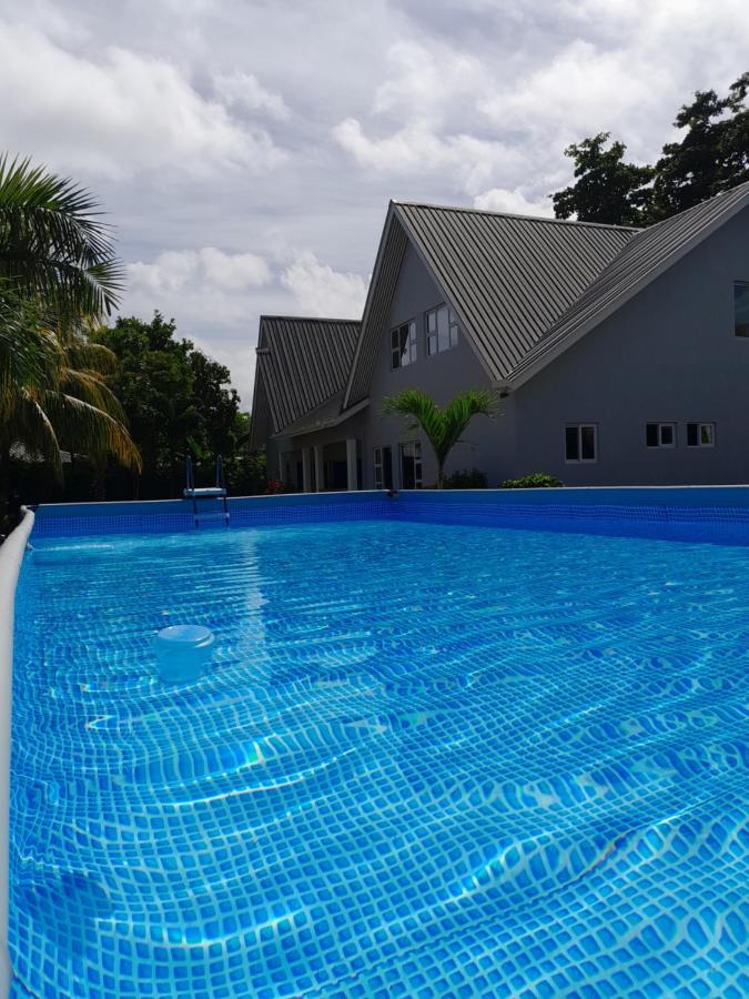 Island Charm Of Praslin Villa วิกตอเรีย ภายนอก รูปภาพ