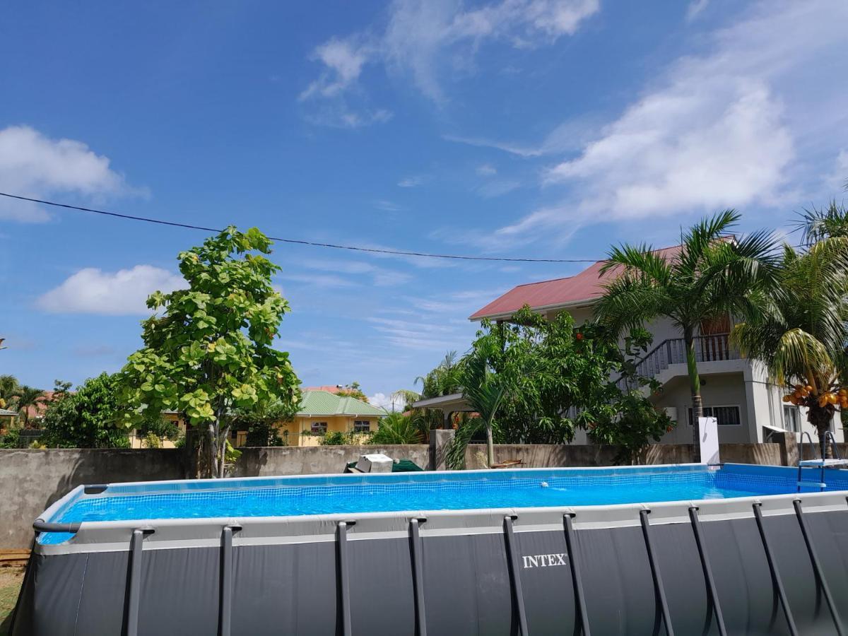 Island Charm Of Praslin Villa วิกตอเรีย ภายนอก รูปภาพ