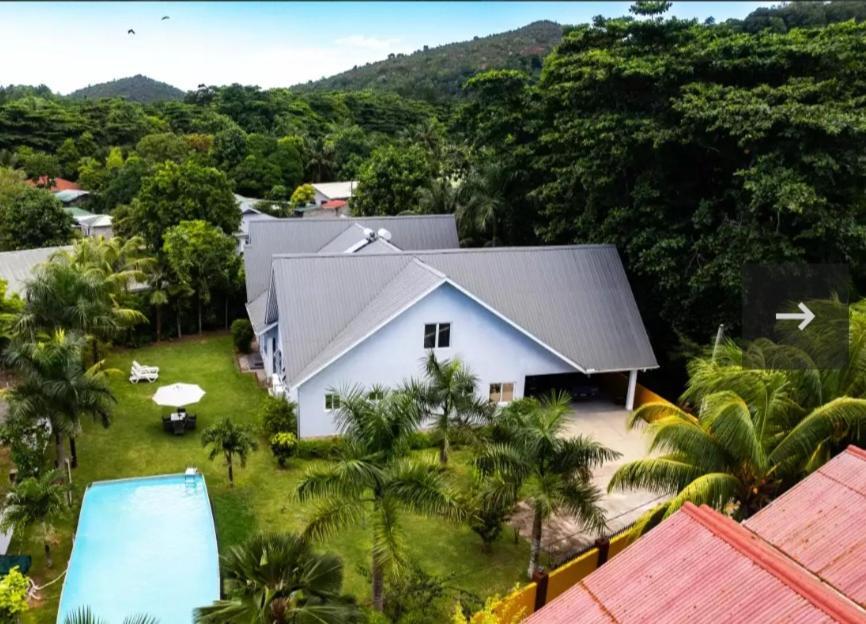 Island Charm Of Praslin Villa วิกตอเรีย ภายนอก รูปภาพ